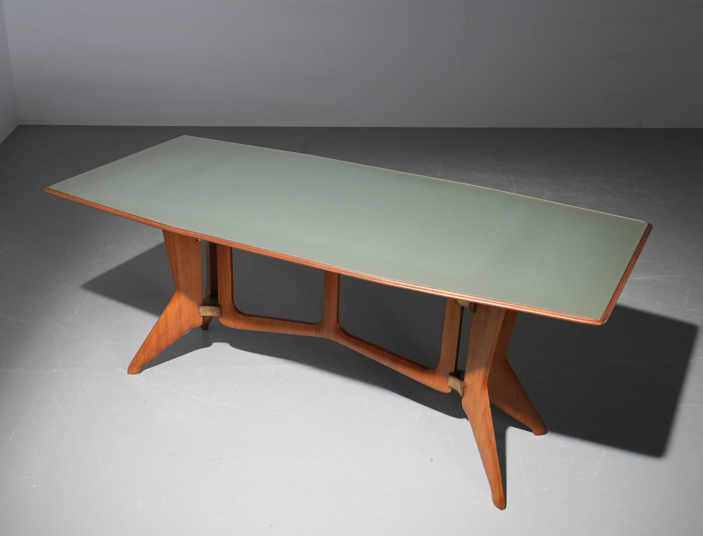 Ariberto Colombo Dining Room Table in Walnut, Glass and Brass, Italy, 1950's