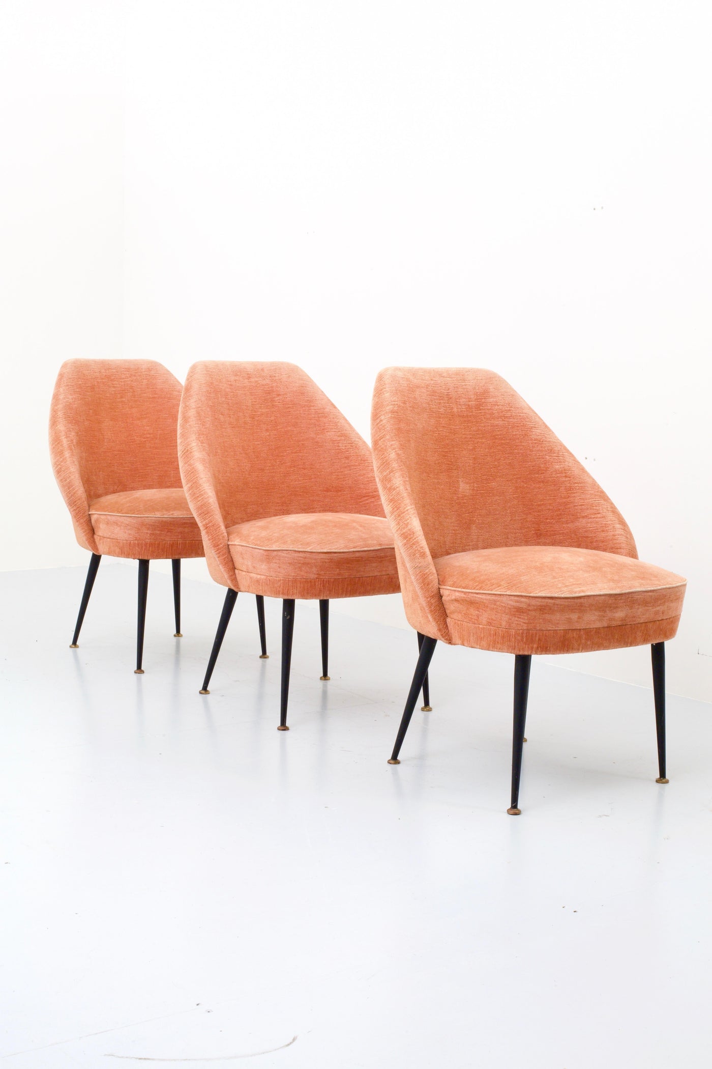 Set of Three Lounge Chairs in Pink Velvet by Carlo Pagano for Arflex, Italy 1952