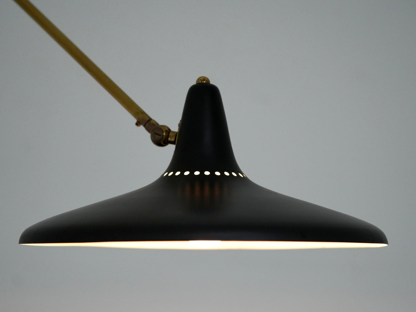 Stilnovo No 3030 Wall Light in Brass and black Metal, Italy, 1950's