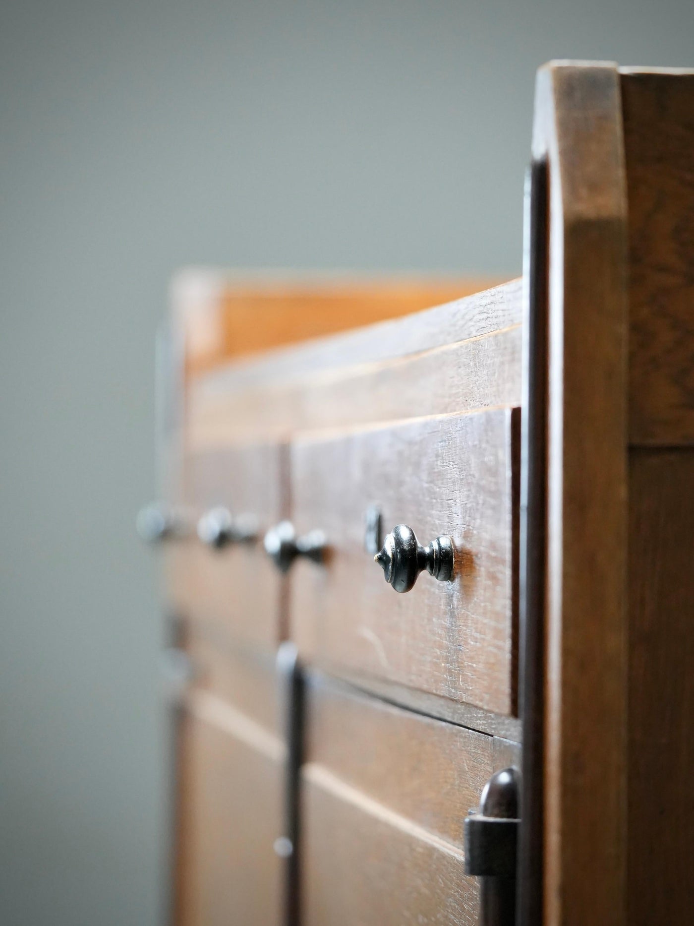 Art Deco Bar Cabinet in Solid Oak and Coromandel, Europe, 1930