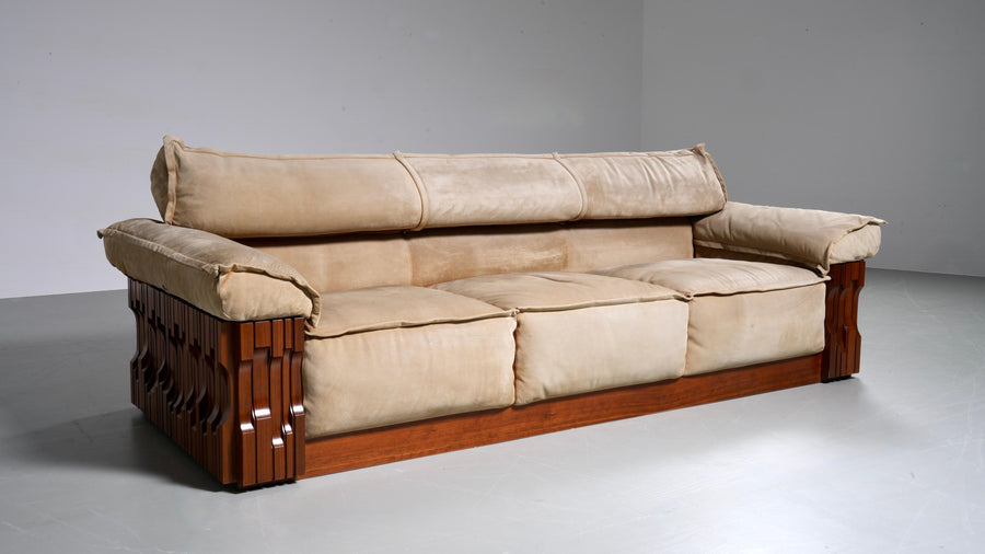 Luciano Frigerio 'Norman' 3 Seat Sofa in Walnut and Suede, Italy, 1968
