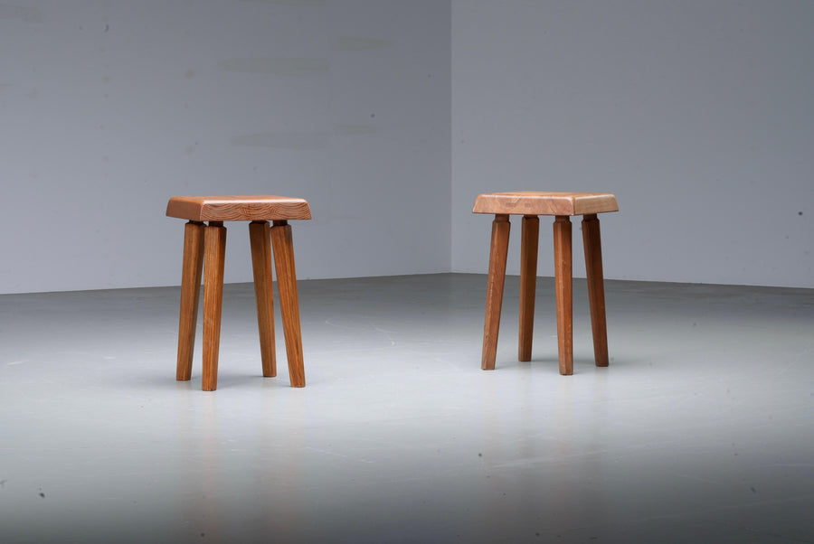 Set of 2 Pierre Chapo Stools S01 patinated old version in Elm, France, 1970's