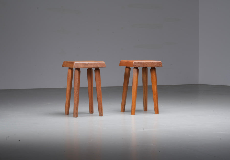 Set of 2 Pierre Chapo Stools S01 patinated old version in Elm, France, 1970's