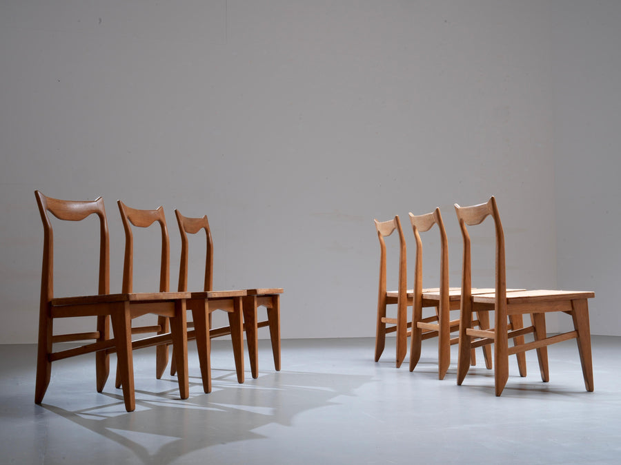 Set of 6 Guillerme et Chambron Dining Chairs in Oak, France, 1960's