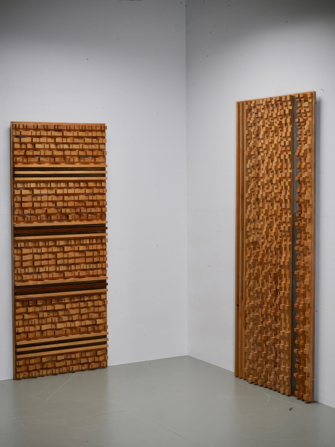 Set of 2 Wall Panels by Stefano d"Amico in Ash and Brass, Italy, 1970's