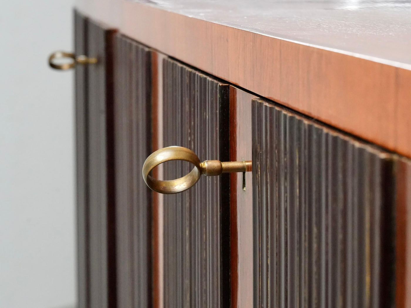 Paolo Buffa Eight-Legs Grande Credenza in Wood, Brass and Glass, Italy, 1950's