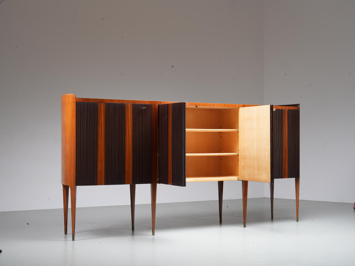 Paolo Buffa Eight-Legs Grande Credenza in Wood, Brass and Glass, Italy, 1950's