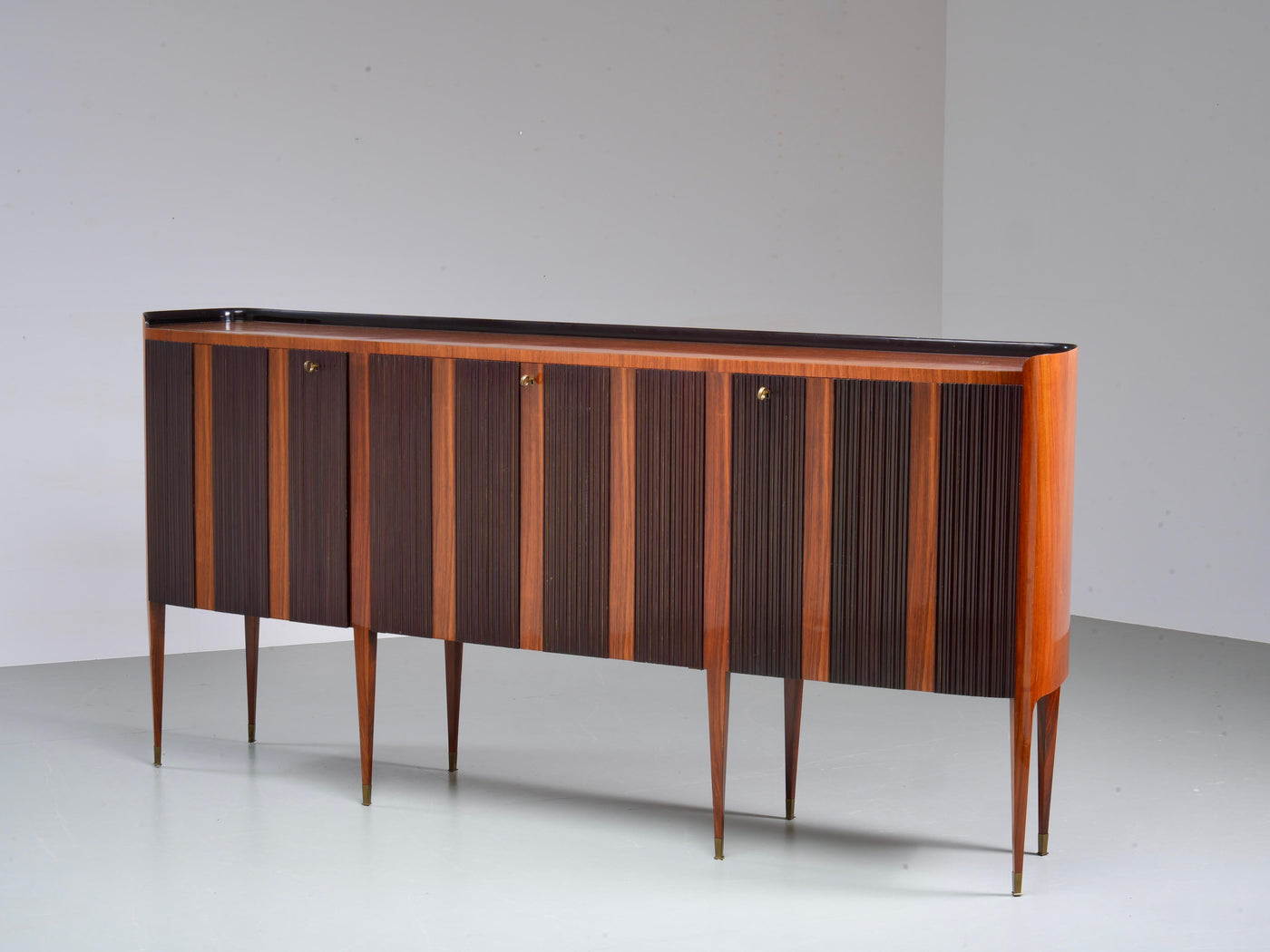 Paolo Buffa Eight-Legs Grande Credenza in Wood, Brass and Glass, Italy, 1950's