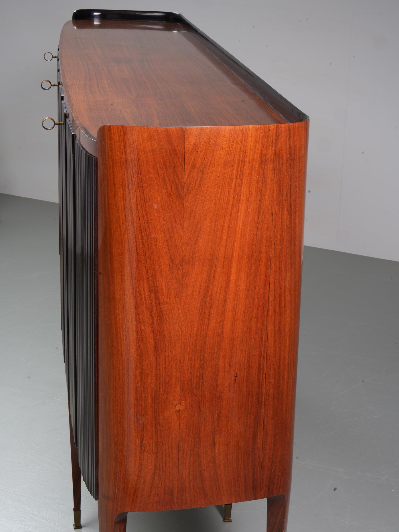 Paolo Buffa Eight-Legs Grande Credenza in Wood, Brass and Glass, Italy, 1950's