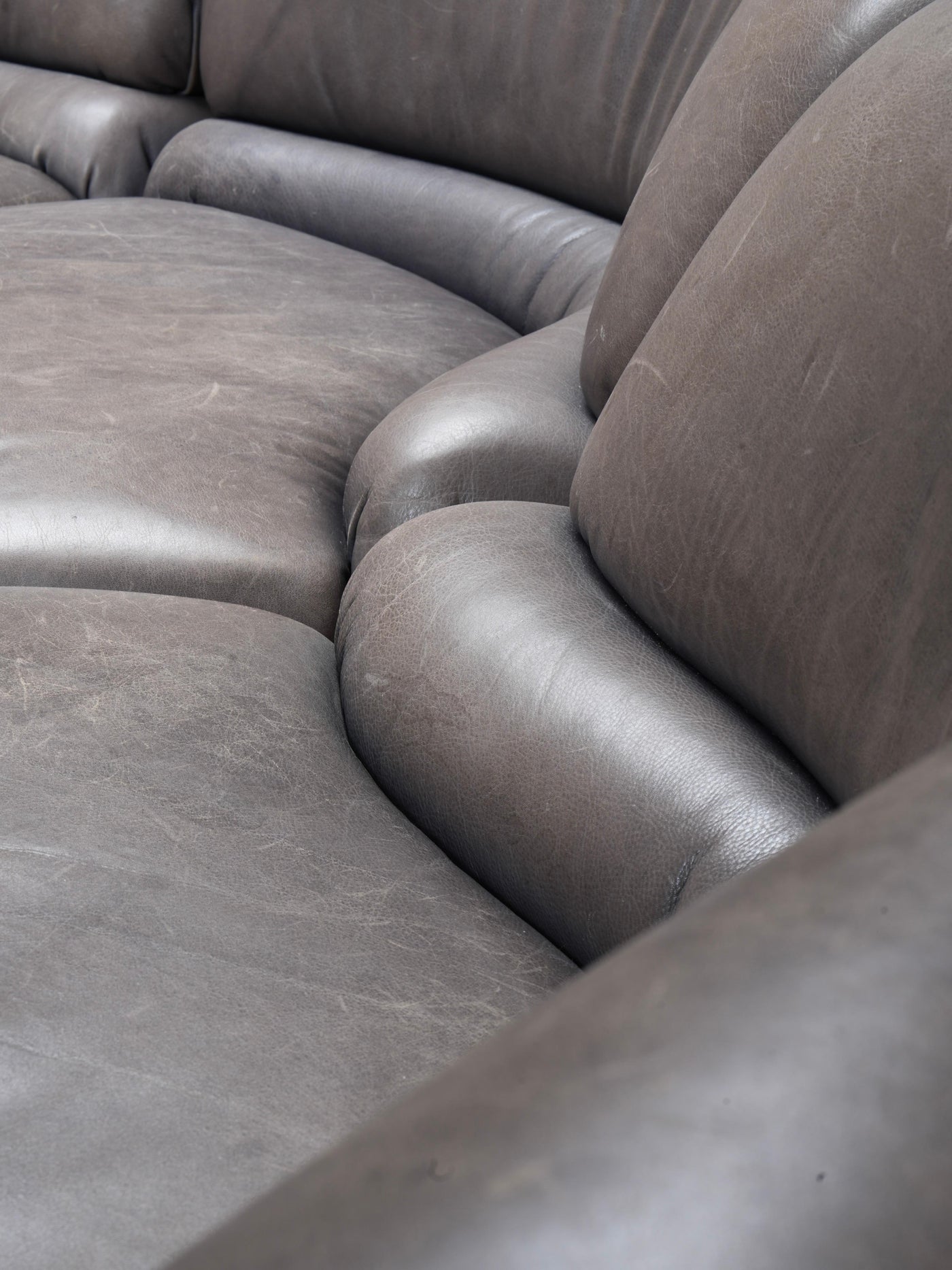 De Sede 'Cosmos' DS28 modular sofa in grey / brown Leather, Switzerland, 1970's
