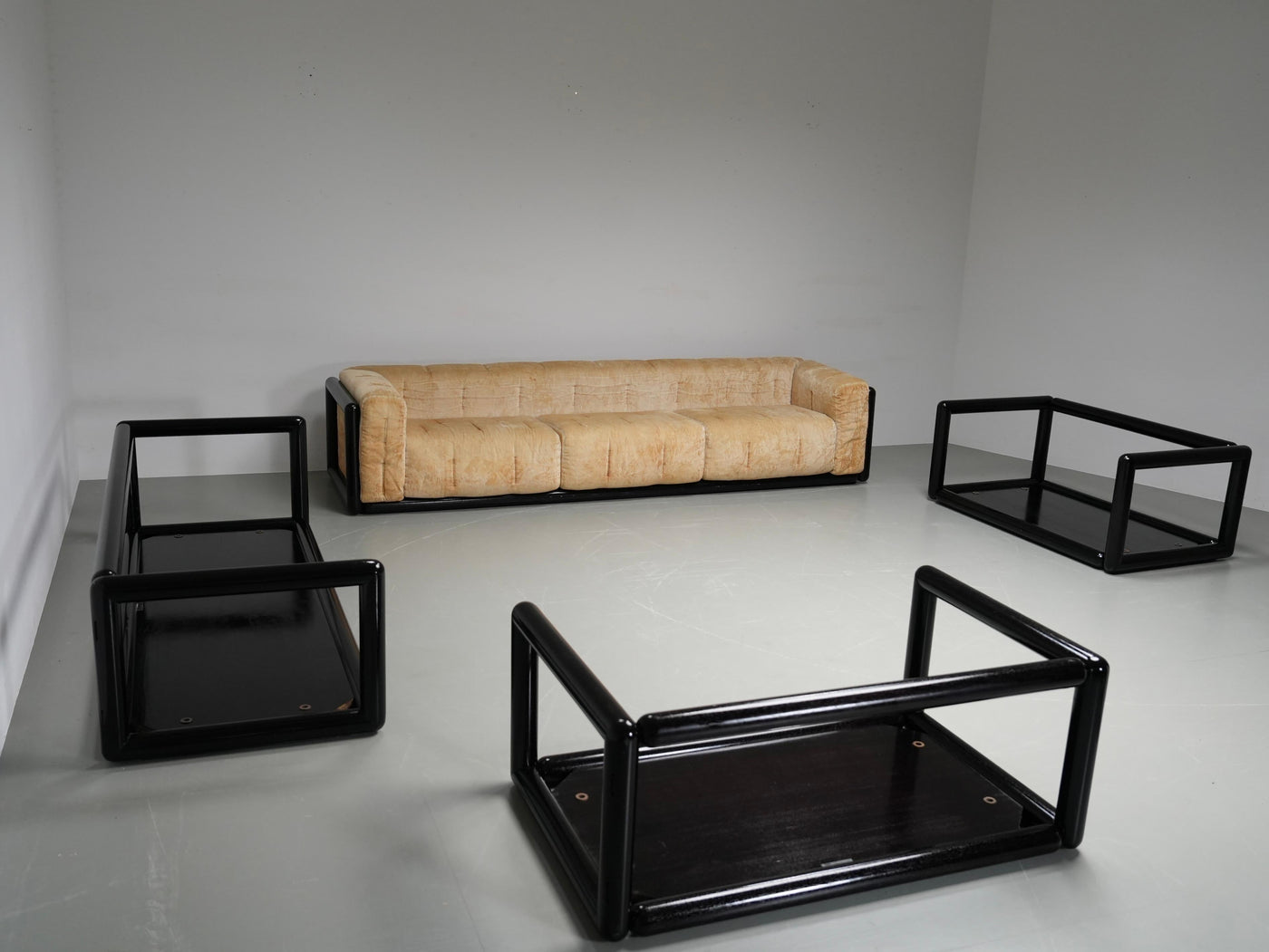 Set of 4 first edition Carlo Scarpa 'Cornaro' Sofa's for Simon, Italy, 1970's