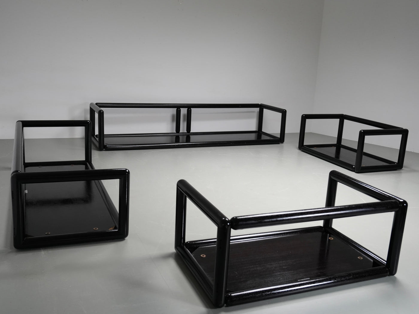 Set of 4 first edition Carlo Scarpa 'Cornaro' Sofa's for Simon, Italy, 1970's