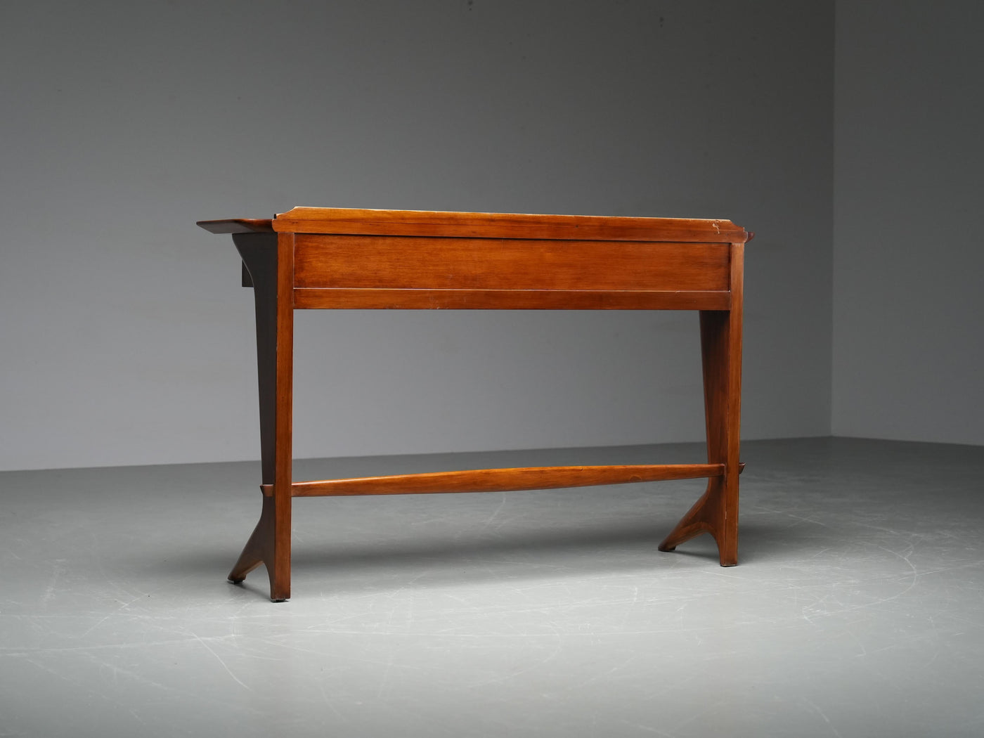 Ico Parisi Console in Walnut and Cherrywood, Italy, 1950's