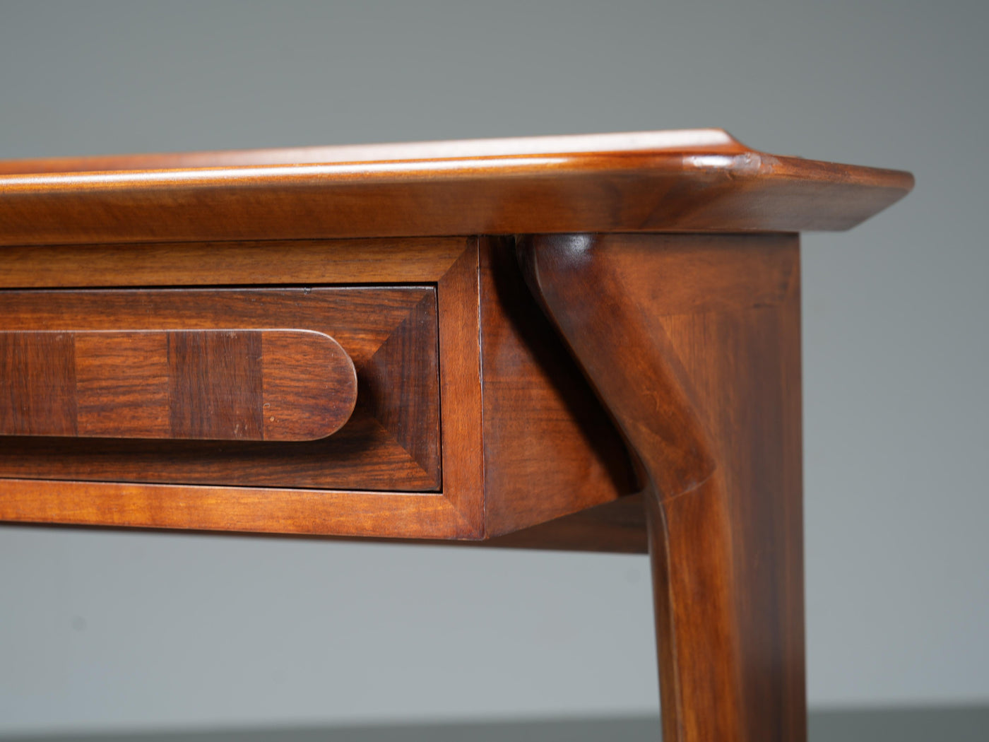 Ico Parisi Console in Walnut and Cherrywood, Italy, 1950's