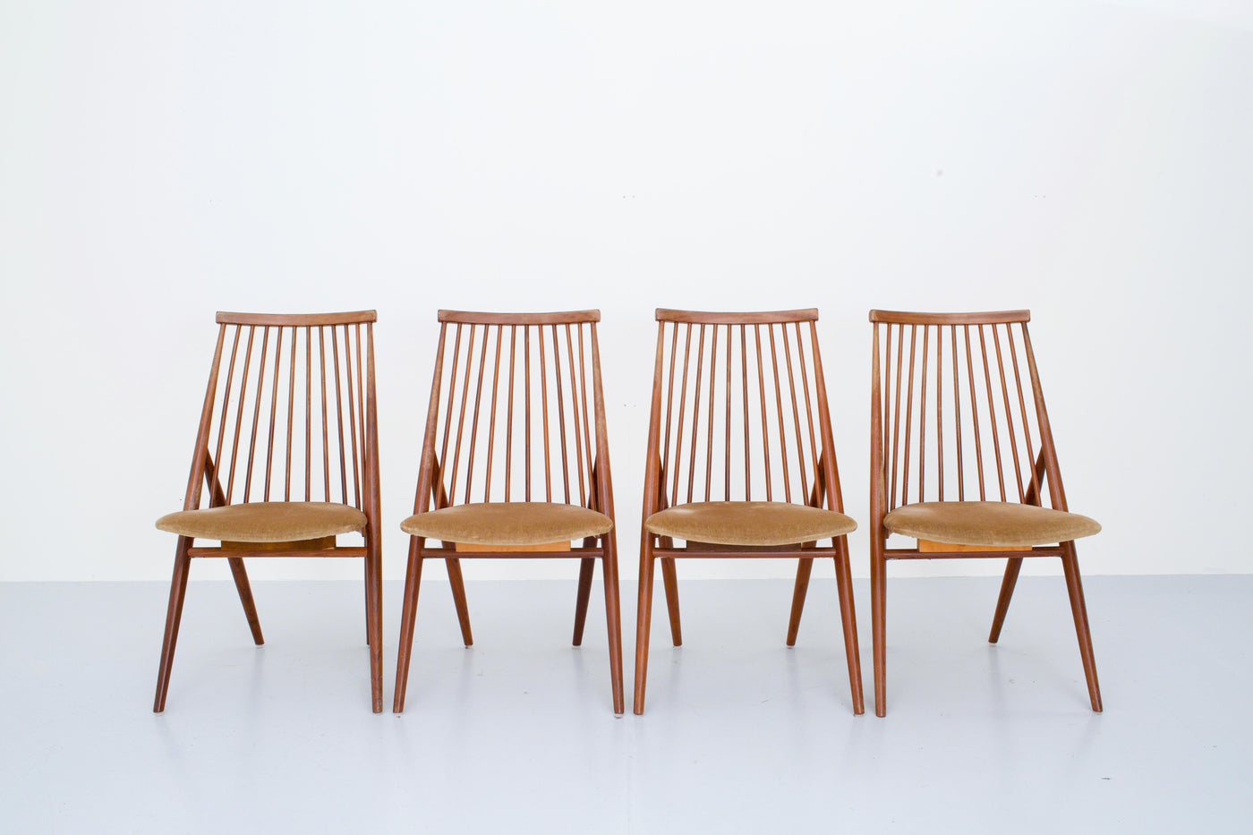 Set of 4 'Flamingo' Chairs by Thea Leonard for Nassjo Stolefrabrik, Sweden, 1960