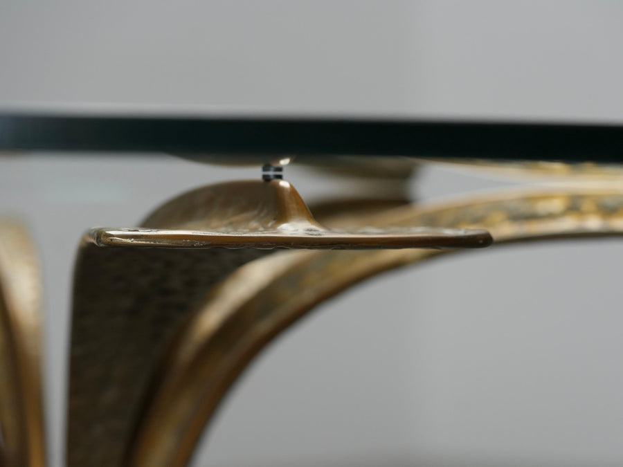 Luciano Frigerio Dining Table in hammered Brass and Glass, Italy, 1960's