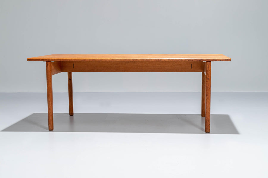 Hans Wegner AT-15 Coffee Table by Andreas Tuck in solid Oak, Denmark, 1960's