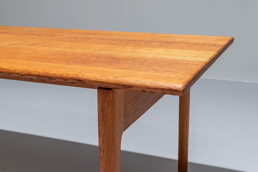 Hans Wegner AT-15 Coffee Table by Andreas Tuck in solid Oak, Denmark, 1960's